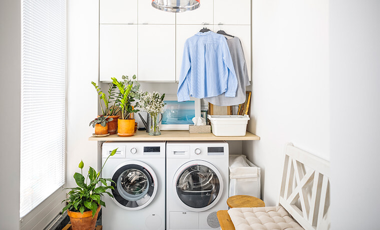 Washer and dryer store for small apartment